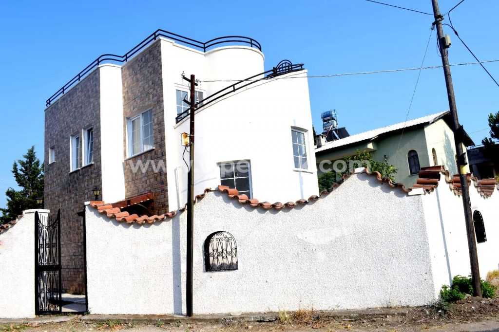 karğıpınarı bağımsız havuz bağımsız villa satılık 442m2 arsa payı