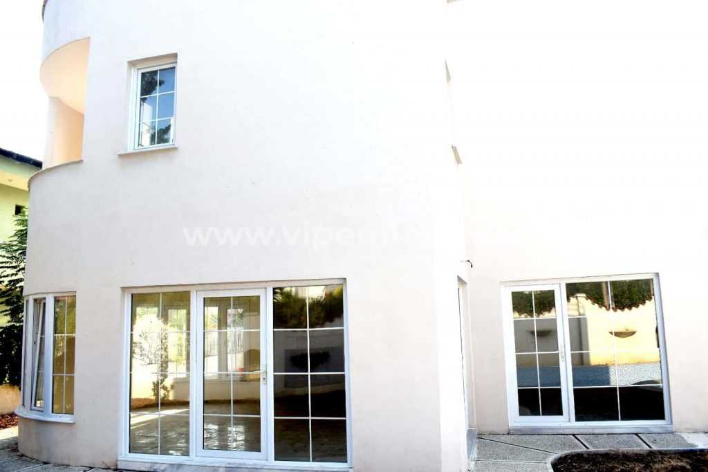 karğıpınarı bağımsız havuz bağımsız villa satılık 442m2 arsa payı