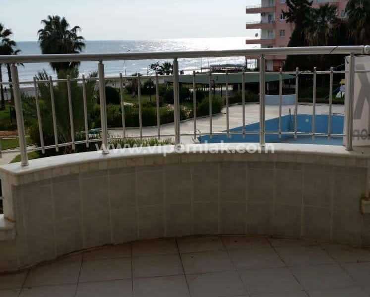 TÖMÜK ZİYAAERDEN TATİL SİTESİNDE SATILIK YAZLIK DAİRE