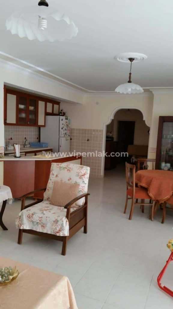 TÖMÜK ZİYAAERDEN TATİL SİTESİNDE SATILIK YAZLIK DAİRE
