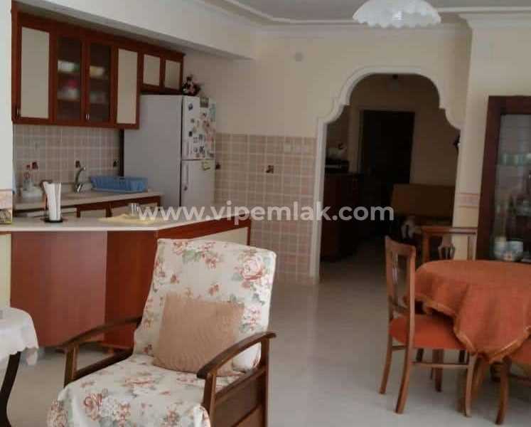 TÖMÜK ZİYAAERDEN TATİL SİTESİNDE SATILIK YAZLIK DAİRE