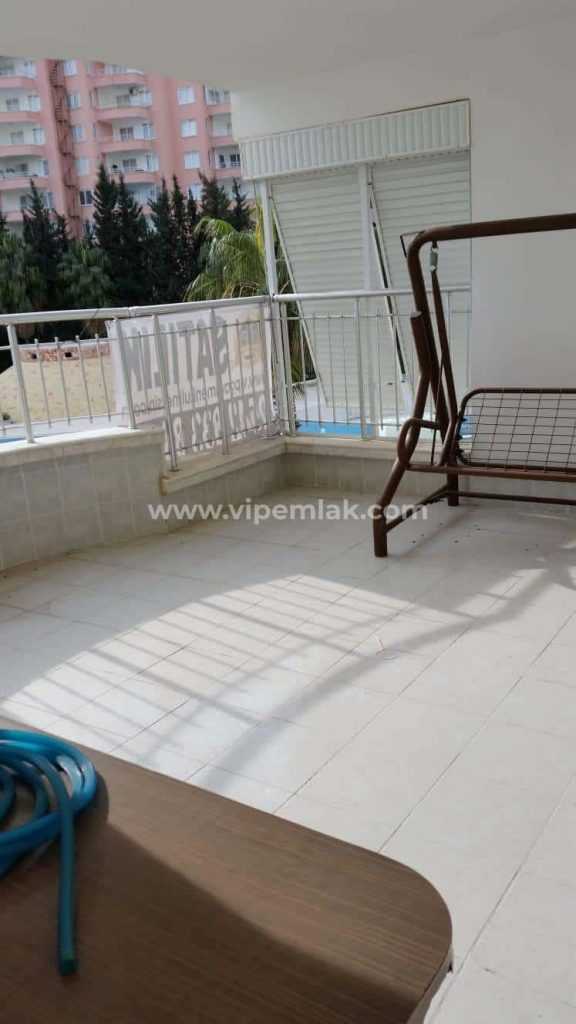 TÖMÜK ZİYAAERDEN TATİL SİTESİNDE SATILIK YAZLIK DAİRE