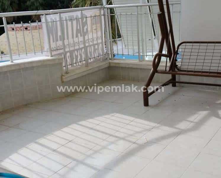 TÖMÜK ZİYAAERDEN TATİL SİTESİNDE SATILIK YAZLIK DAİRE
