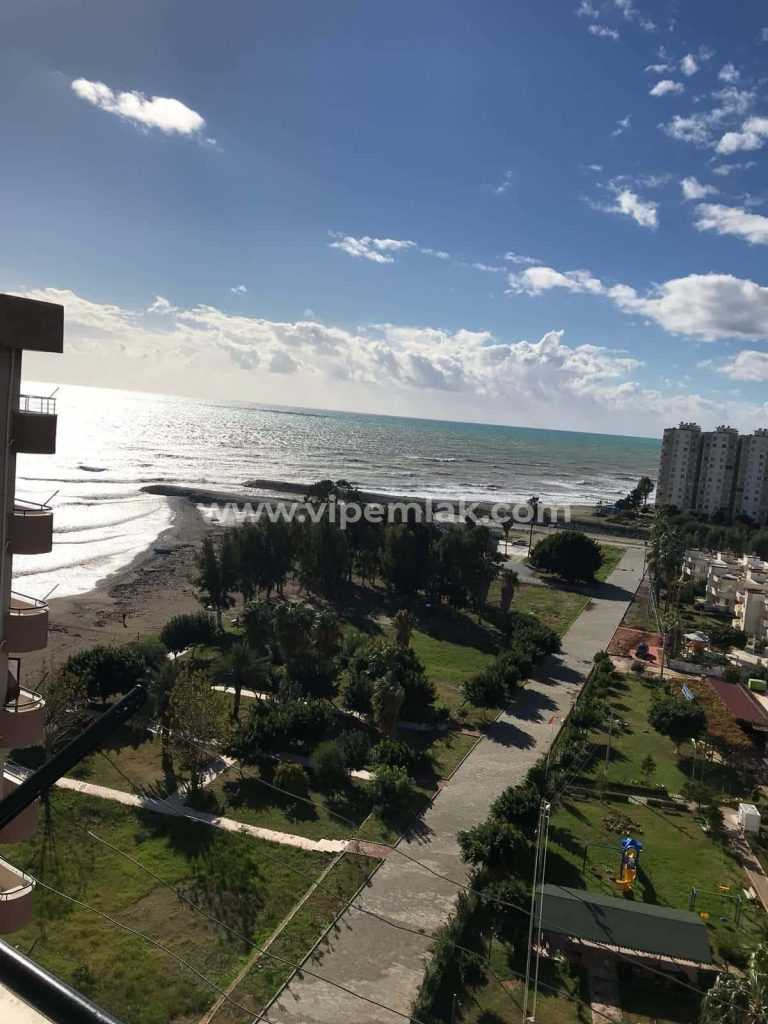 Mersin Çeşmeli Altunören 2 Sitesinde Denize Sıfır Satılık Daire