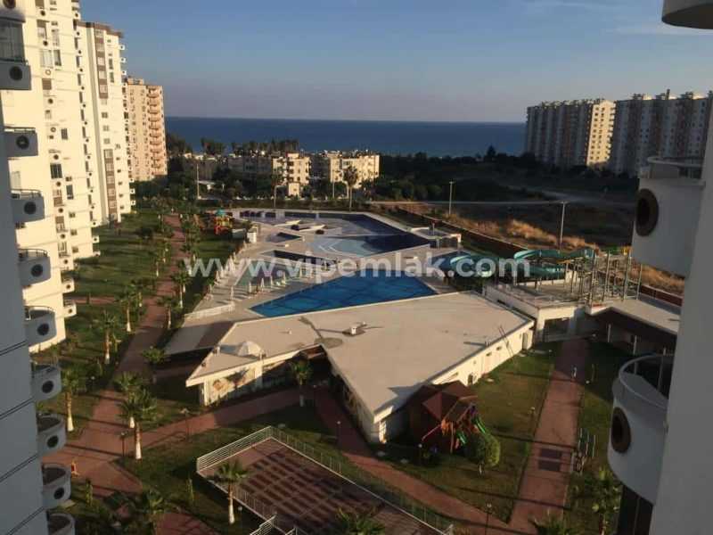 ÇEŞMELİ LİPARİS SUN CİTY DE SATILIK DAĞ DENİZ CEPHELİ YAZLIK DAİRE