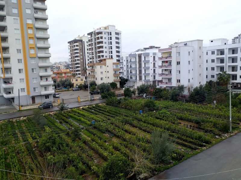ERDEMLİ ALATA MAH. DENİZ MANZARALI EBEVEYN BANYOLU ACİL SATILIK 2+1 DAİRE