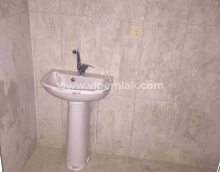 ALATA MAHALLESİNDE ACİL SATILIK KELEPİR FİYATTA SATILIK DAİRE