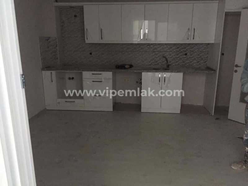 ALATA MAHALLESİNDE ACİL SATILIK KELEPİR FİYATTA SATILIK DAİRE