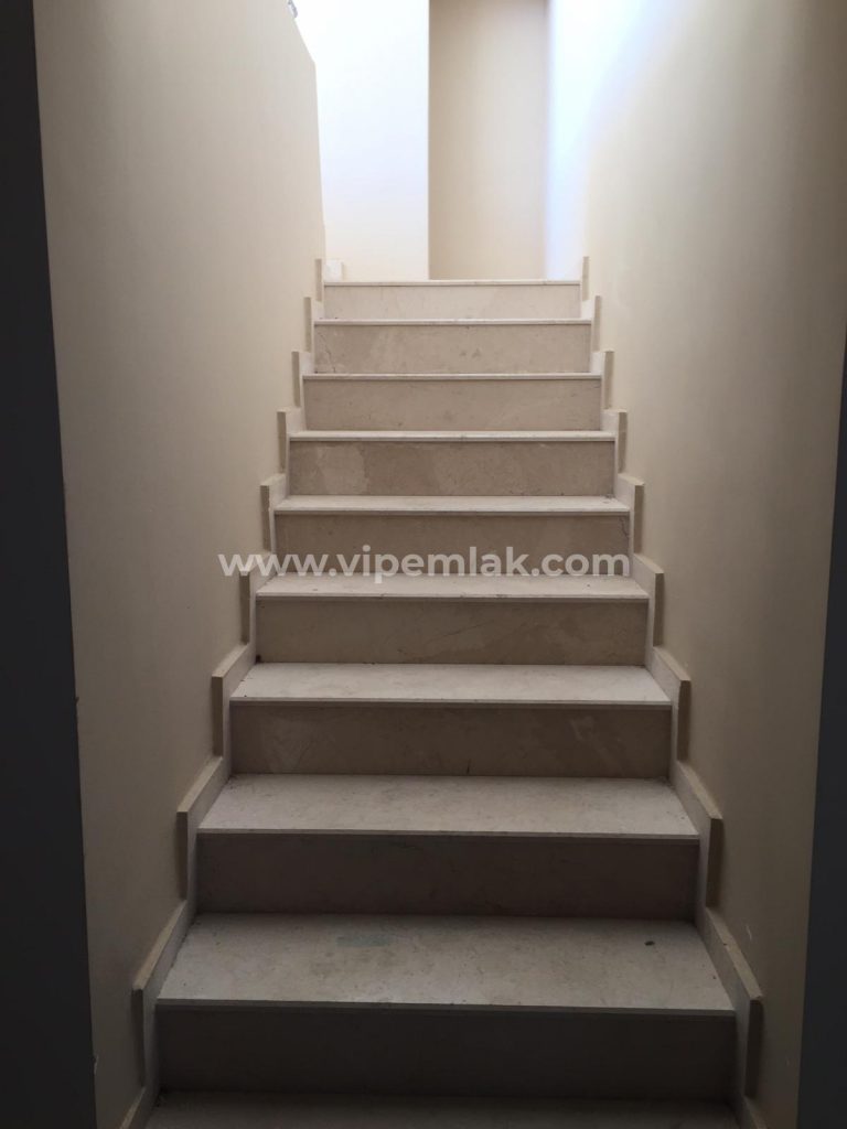 KLİKYA TATİL SİTESİNDE 5+1 DUBLEX