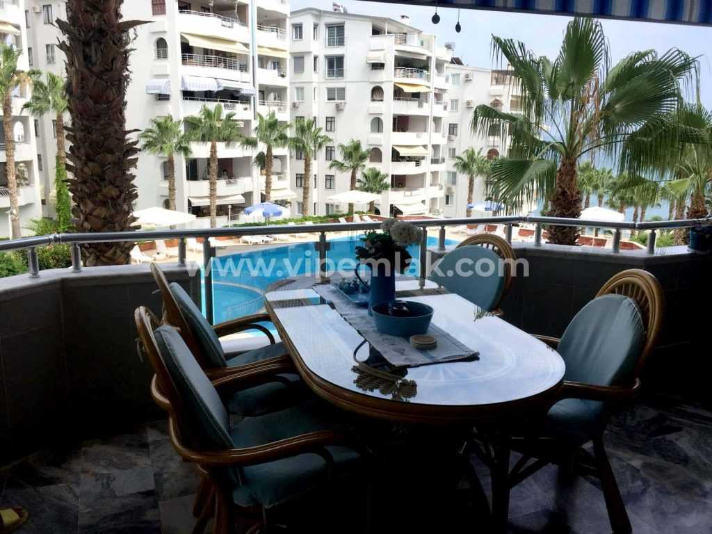 KUMKUYU ÖZEL DİZAYN SİTE İÇİ 3+1 185 M2 SATILIK DAİRE
