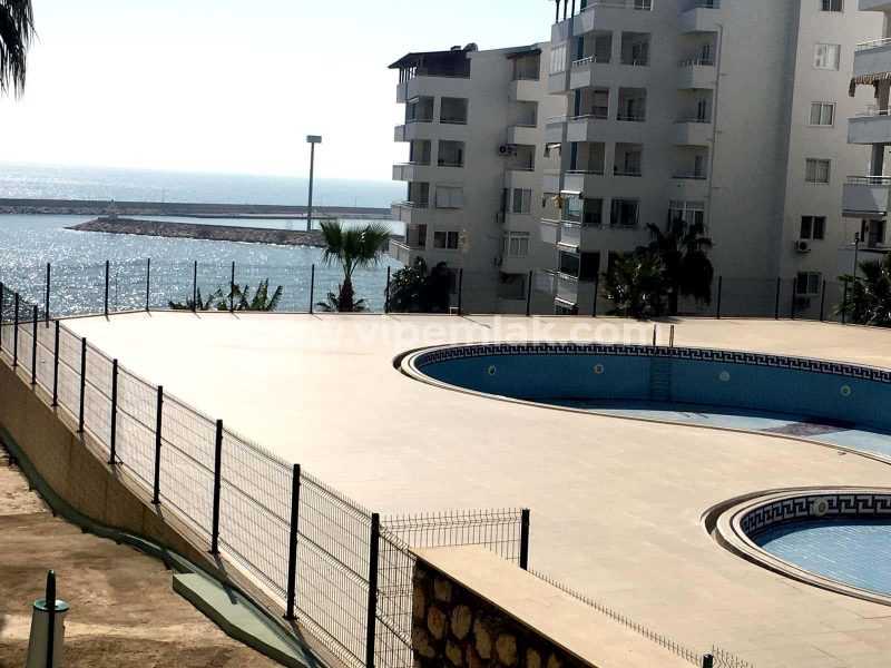 AYAŞ MARİNA TATİL SİTESİNDE SATILIK YAZLIK DAİRE