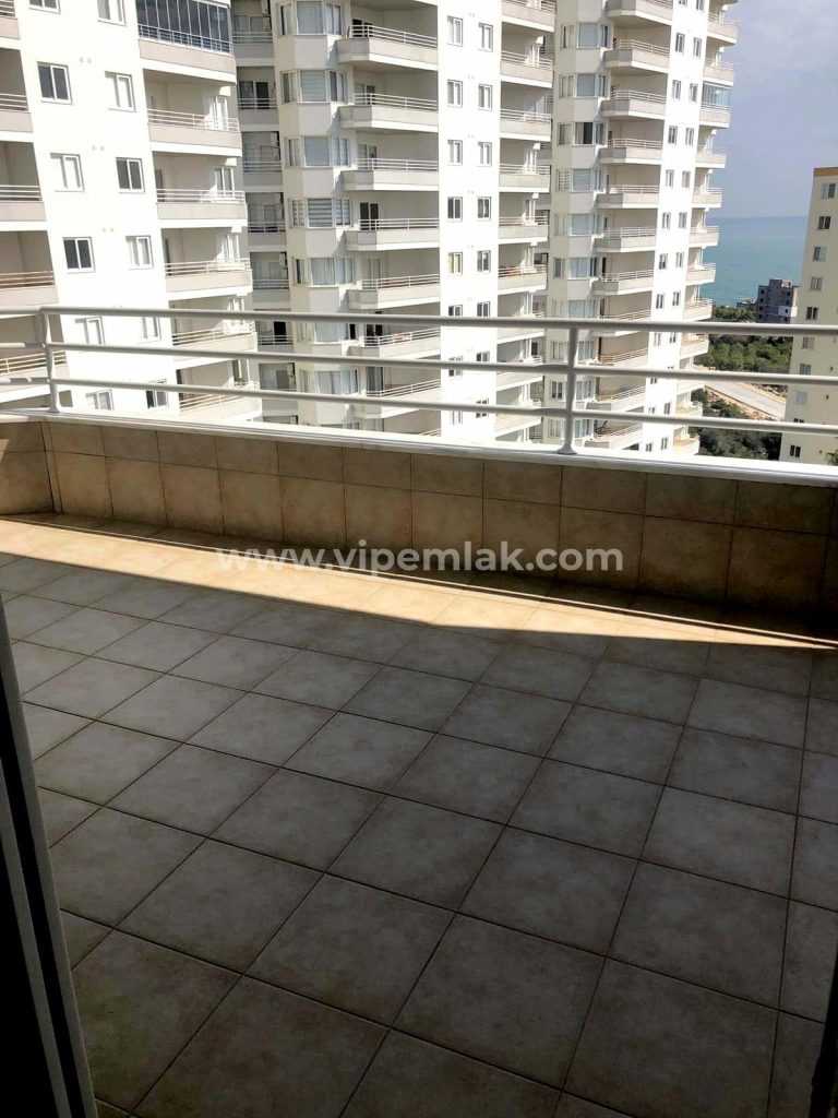 AYAŞ DİVA HOLİDAY SİTESİ EŞYALI SATILIK 2+1 YÜKSEK KAT UYGUN FİYATLI DAİRE