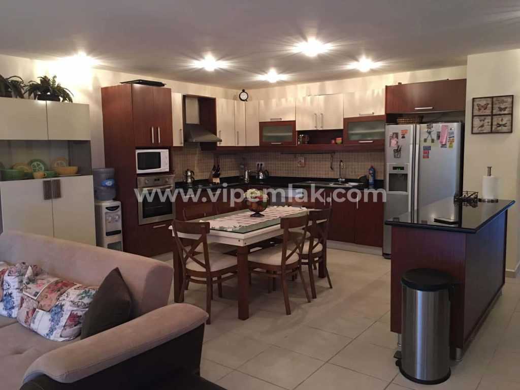 Denize sıfır satılık yazlık 3+1 175m2