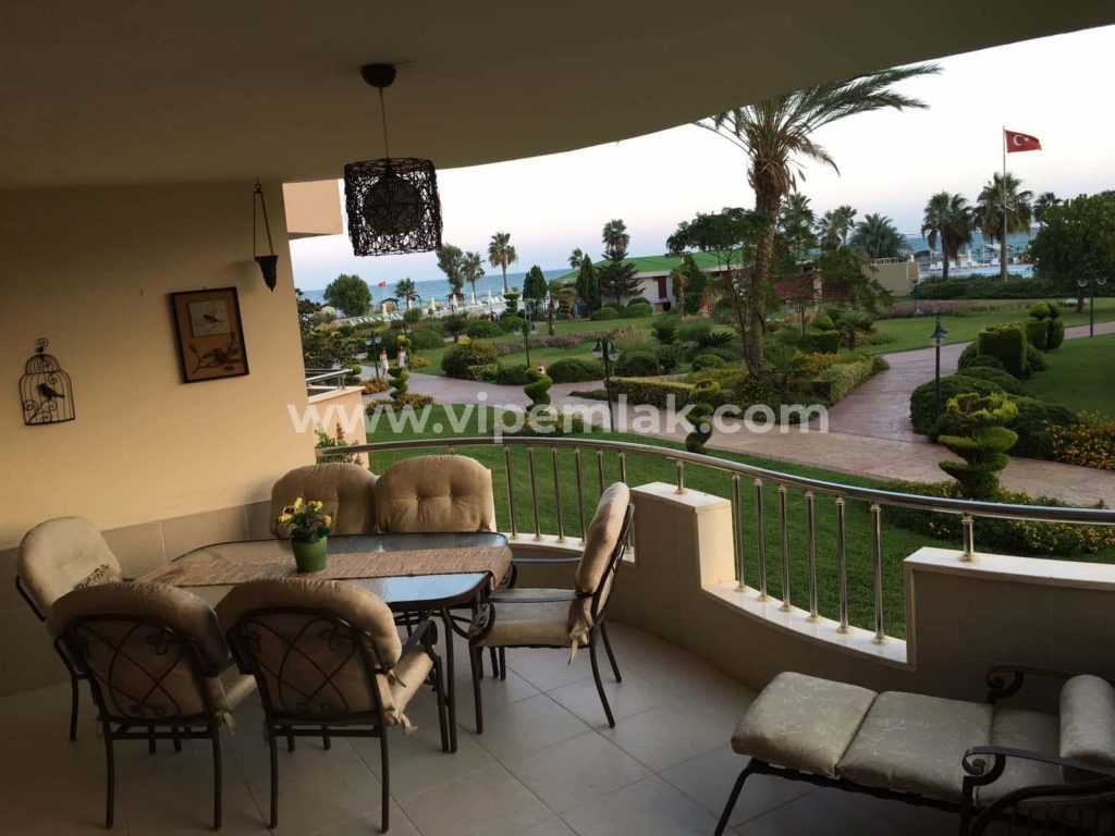 Denize sıfır satılık yazlık 3+1 175m2
