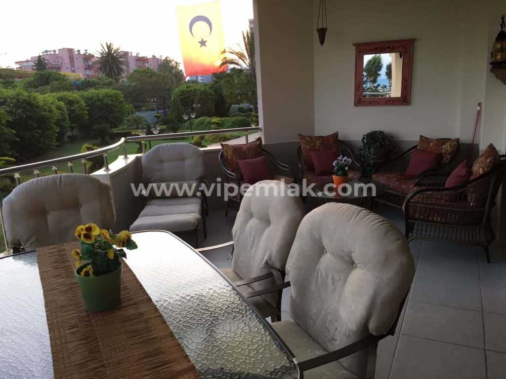 Denize sıfır satılık yazlık 3+1 175m2