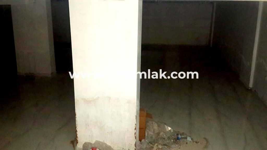 akdeniz mah aylık 15000 tl kiracılık  576 m2 köşe başı satılık dükkan