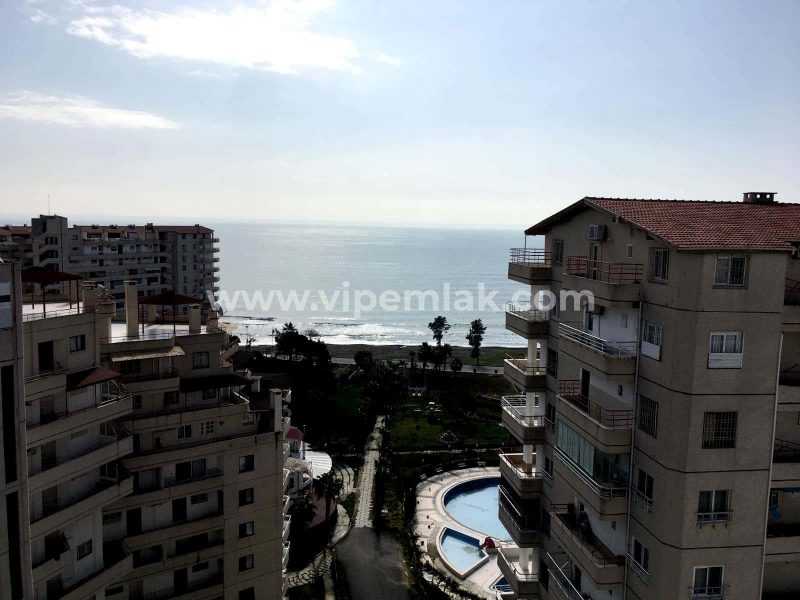MERSİN TÖMÜKTE DENİZ MANZARALI SEYRANBAĞLARI SİTESİNDE SATILIK 3+1 YAZLIK DAİRE