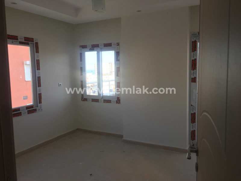 MERSİN ERDEMLİ ANA YOL KENARINDA KİRALIK SIFIR DAİRE
