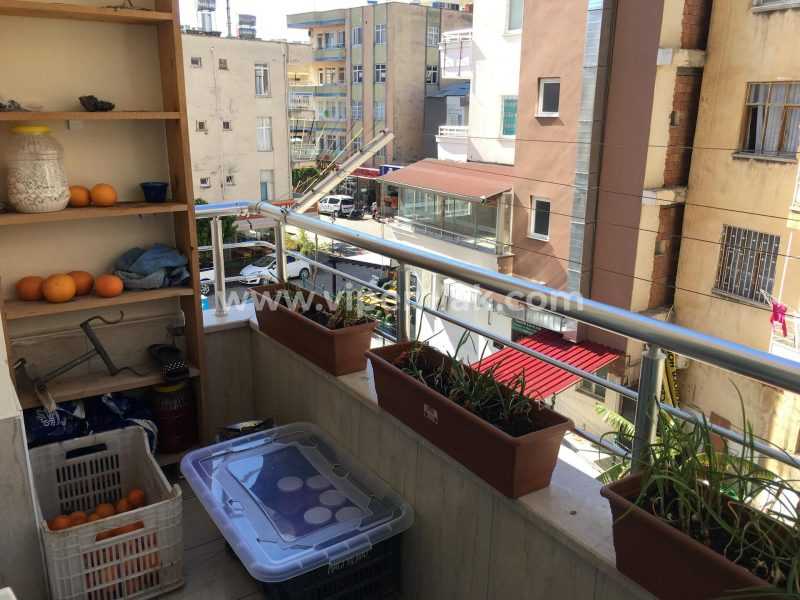 MERSİN ERDEMLİ MERKEZDE UYGUN FİYATLI SATILIK GENİŞ DAİRE