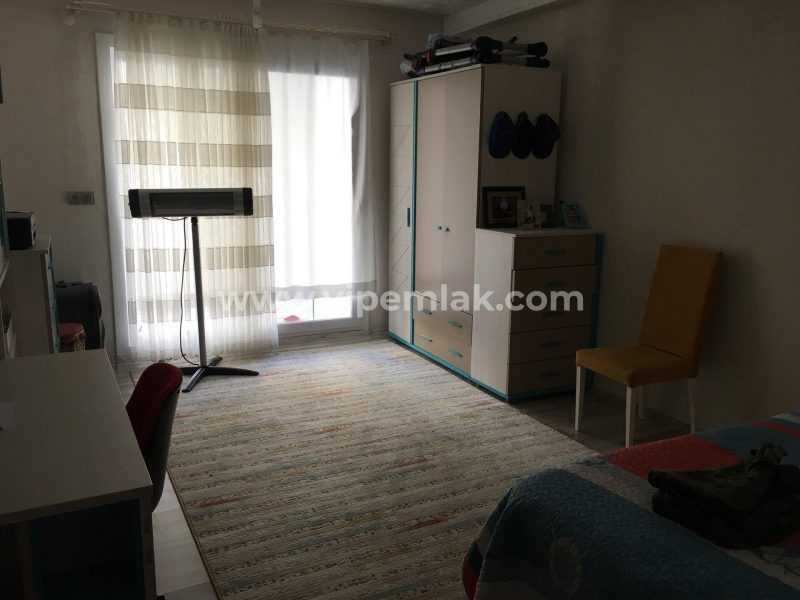 MERSİN ERDEMLİ MERKEZDE UYGUN FİYATLI SATILIK GENİŞ DAİRE