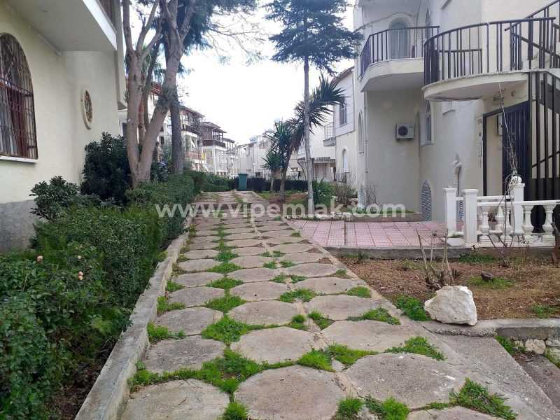AYAŞ SULTAN KOYU YANI VİLLA ÖZBELDE DENİZE SIFIR 2+1 EŞYALI SATILIK UYGUN FİYATLI DAİRE