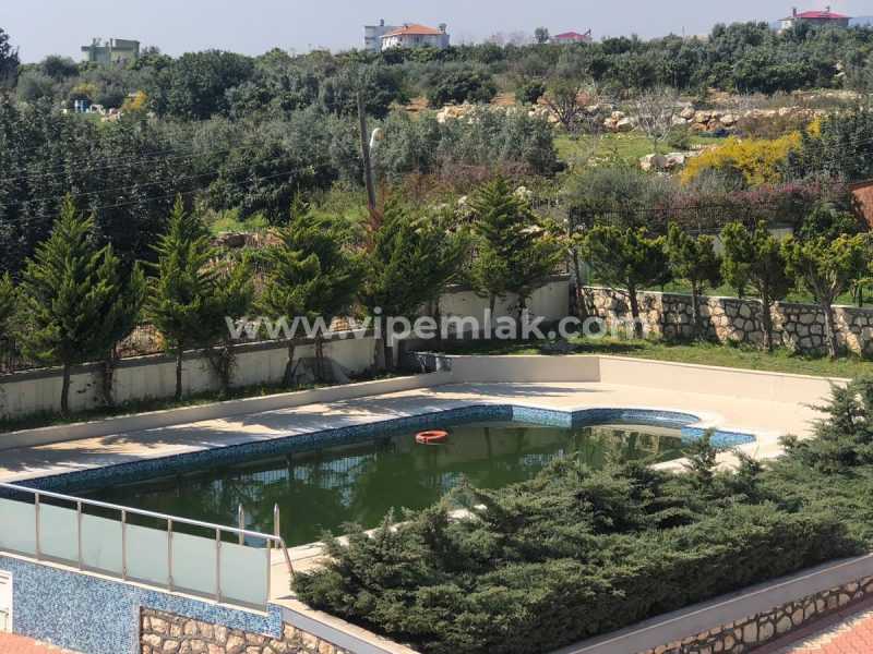 MERSİN ERDEMLİ’DE ALACAÖREN SİTESİNDE SATILIK ULTRA LÜKS VİLLA