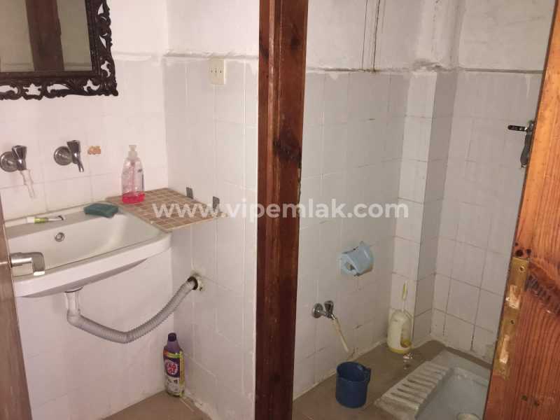 TÖMÜK ECZACILAR SİTESİNDE SATILIK YAZLIK DAİRE
