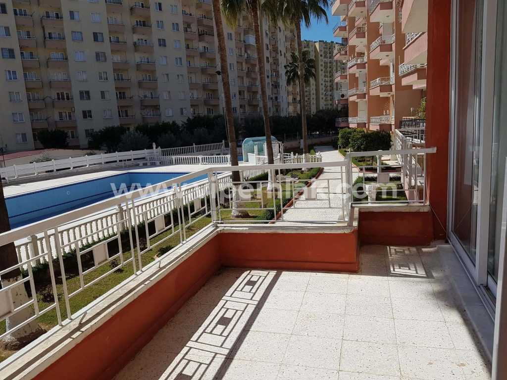 MERSİN ERDEMLİ TÖMÜKTE HAVUZLU SİTEDE SATILIK 2+1 YAZLIK DAİRE