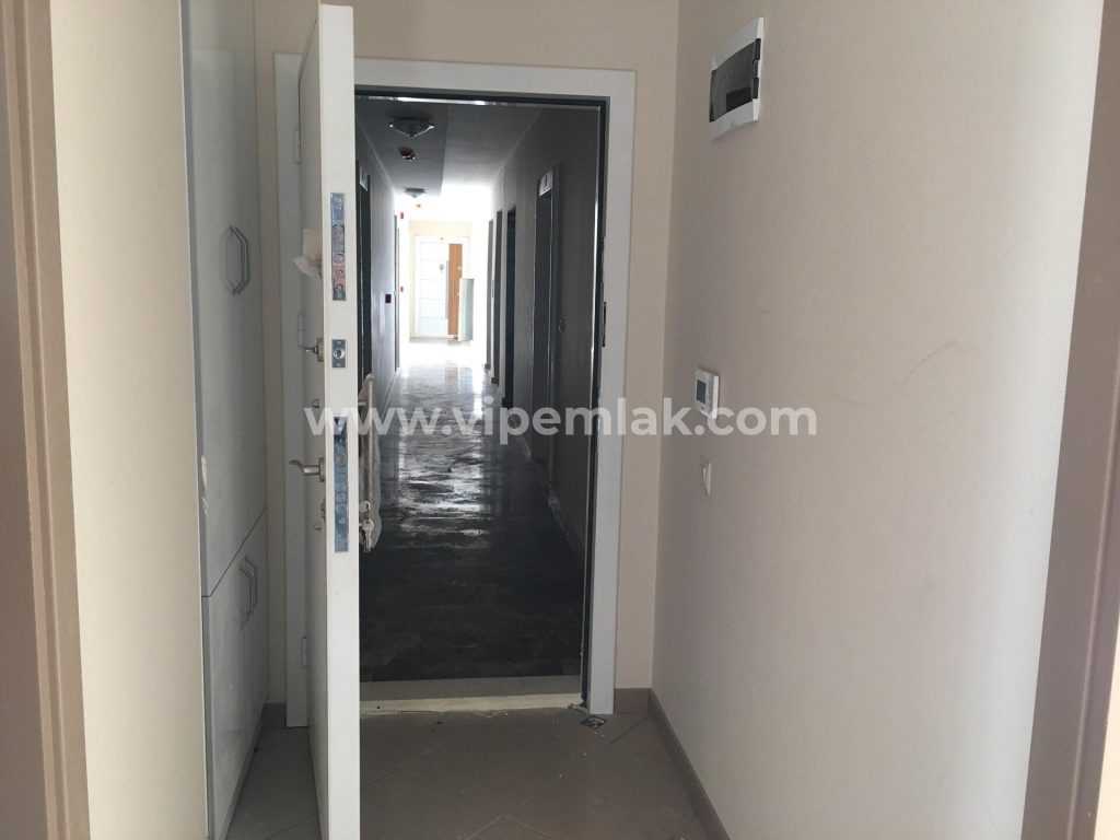 TÖMÜK AURO RESORT TA SATILIK HAVUZ CEPHELİ 2+1 YAZLIK