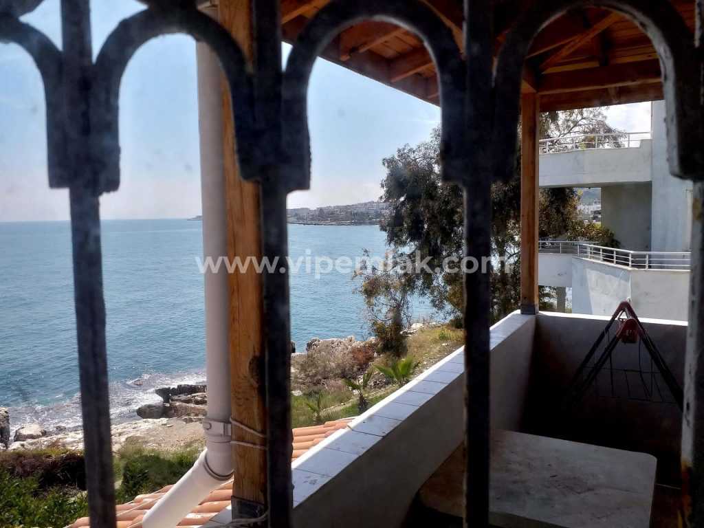 Mersin Erdemli  Ayaş  5+1 Denize Sıfır Fourlex Villa