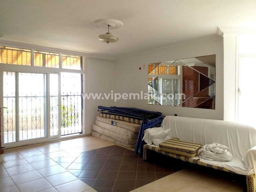 Mersin Erdemli  Ayaş  5+1 Denize Sıfır Fourlex Villa