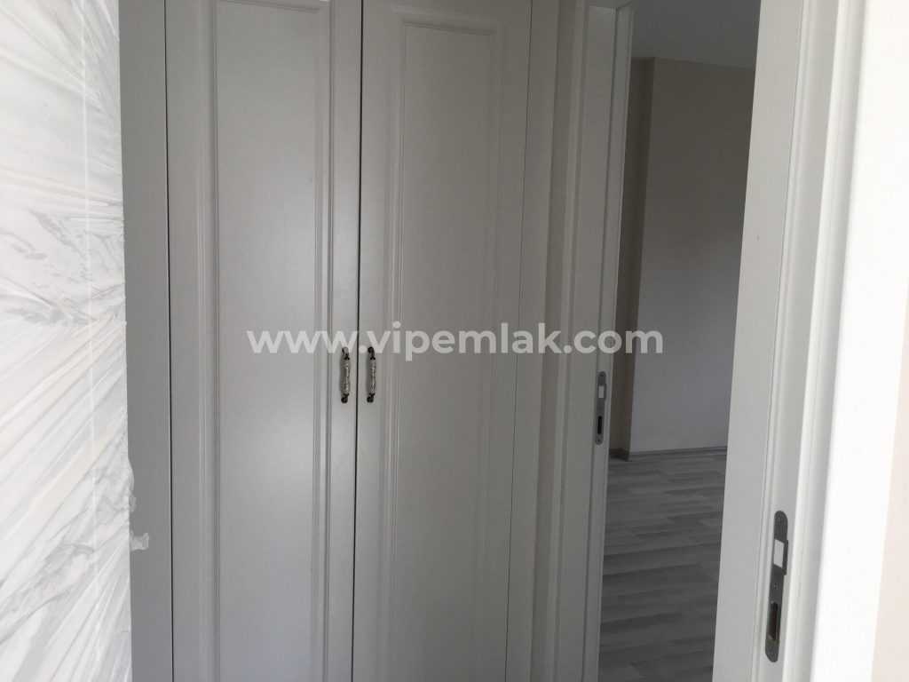 ERDEMLİ TÜRBE CADDESİNDE SATILIK 2+1 SIFIR DAİRE