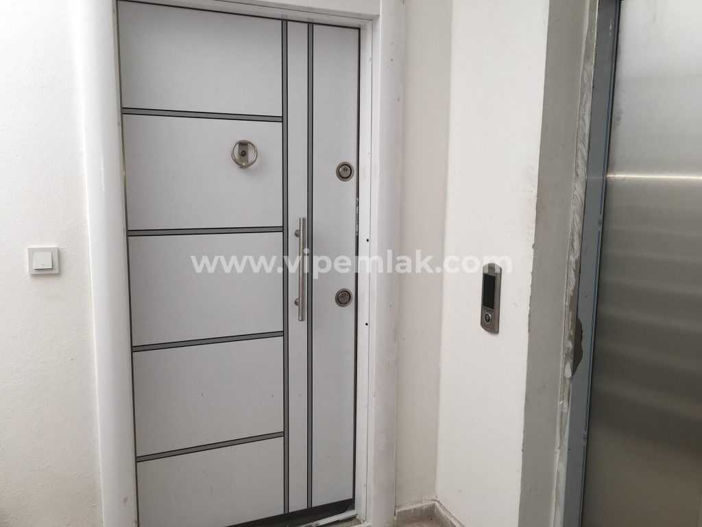 ERDEMLİ TÜRBE CADDESİNDE SATILIK 2+1 SIFIR DAİRE