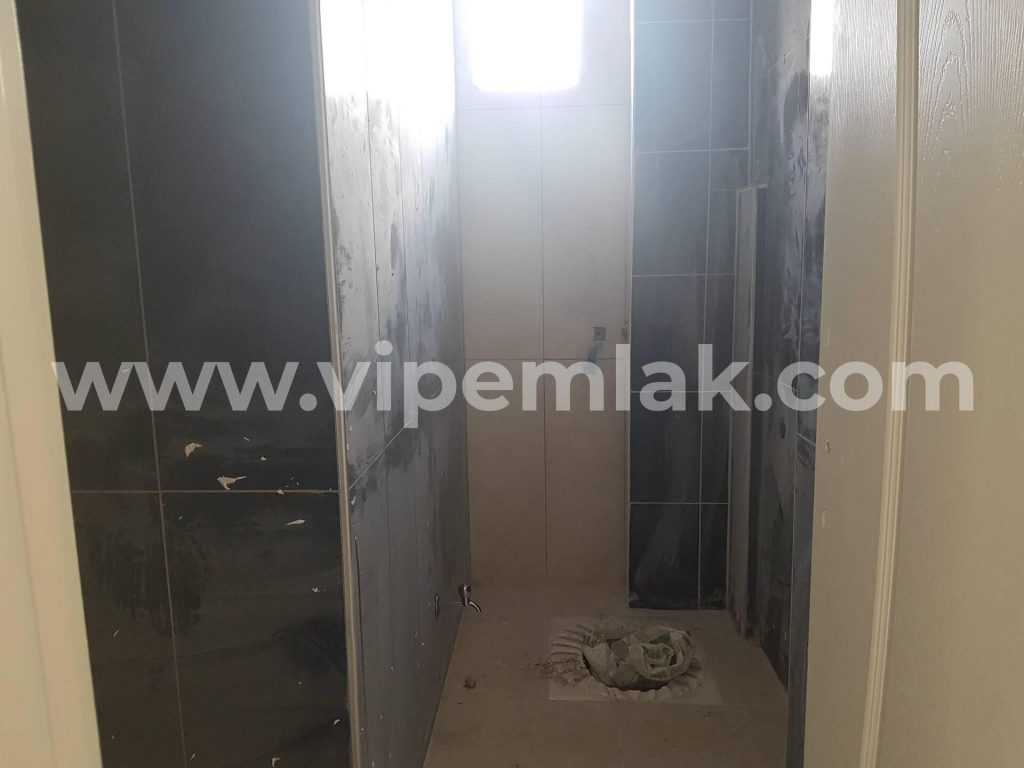 Erdemli anayol üstü satılık 2+1 4.kat 110m2