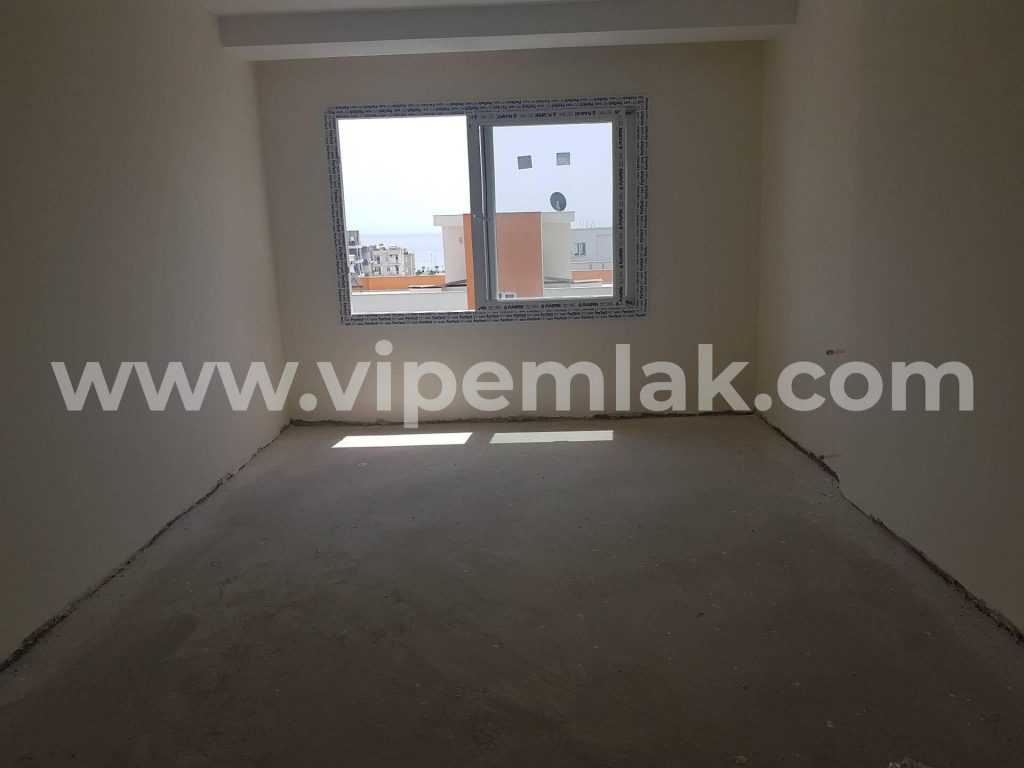 Erdemli anayol üstü satılık 2+1 4.kat 110m2