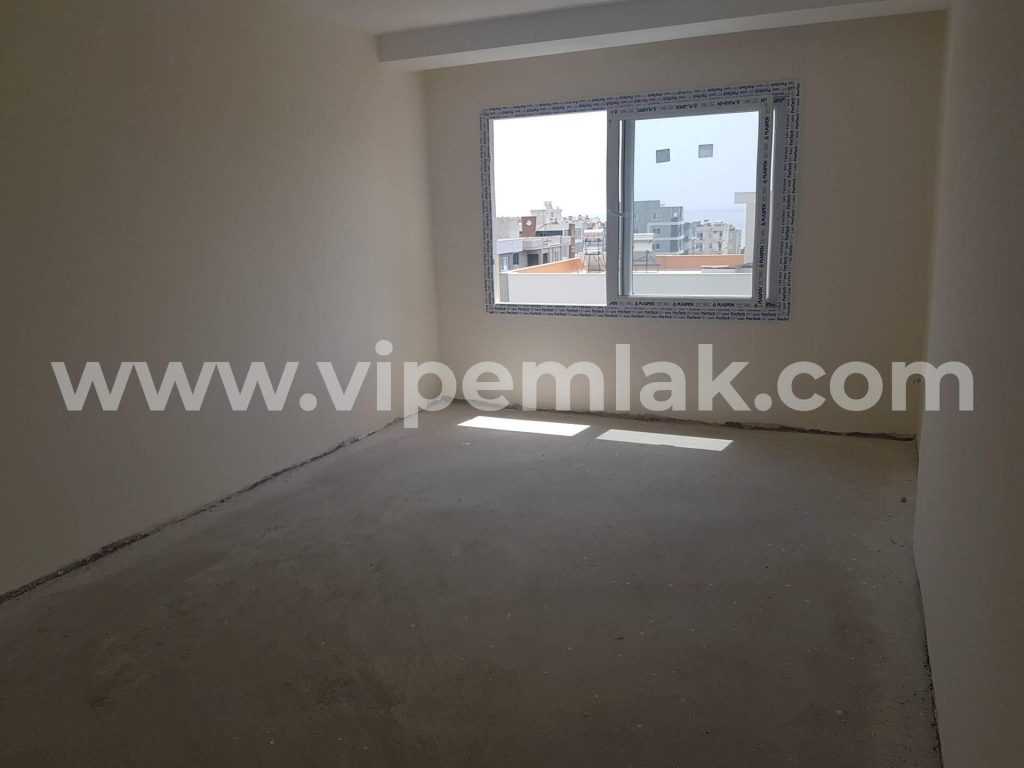 Erdemli anayol üstü satılık 2+1 4.kat 110m2