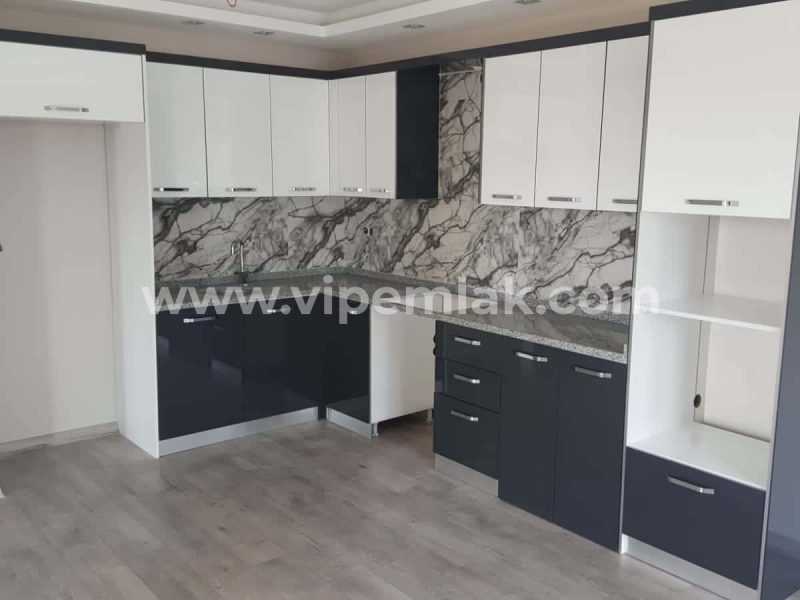 ARPAÇBAHŞİŞ’TE GENİŞ OTURUMLU 1+1 SATILIK YAZLIK EV