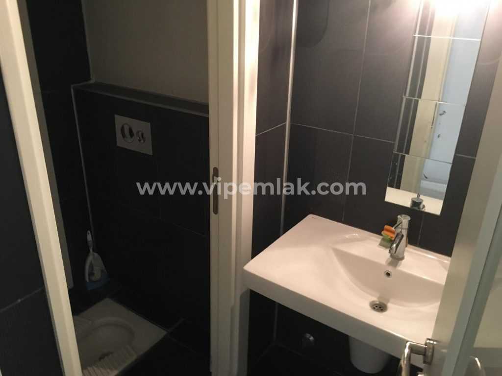 AKDENİZ MAHALLESİNDE HAVUZLU SİTE İÇERİSİNDE KİRALIK 4+1 DAİRE