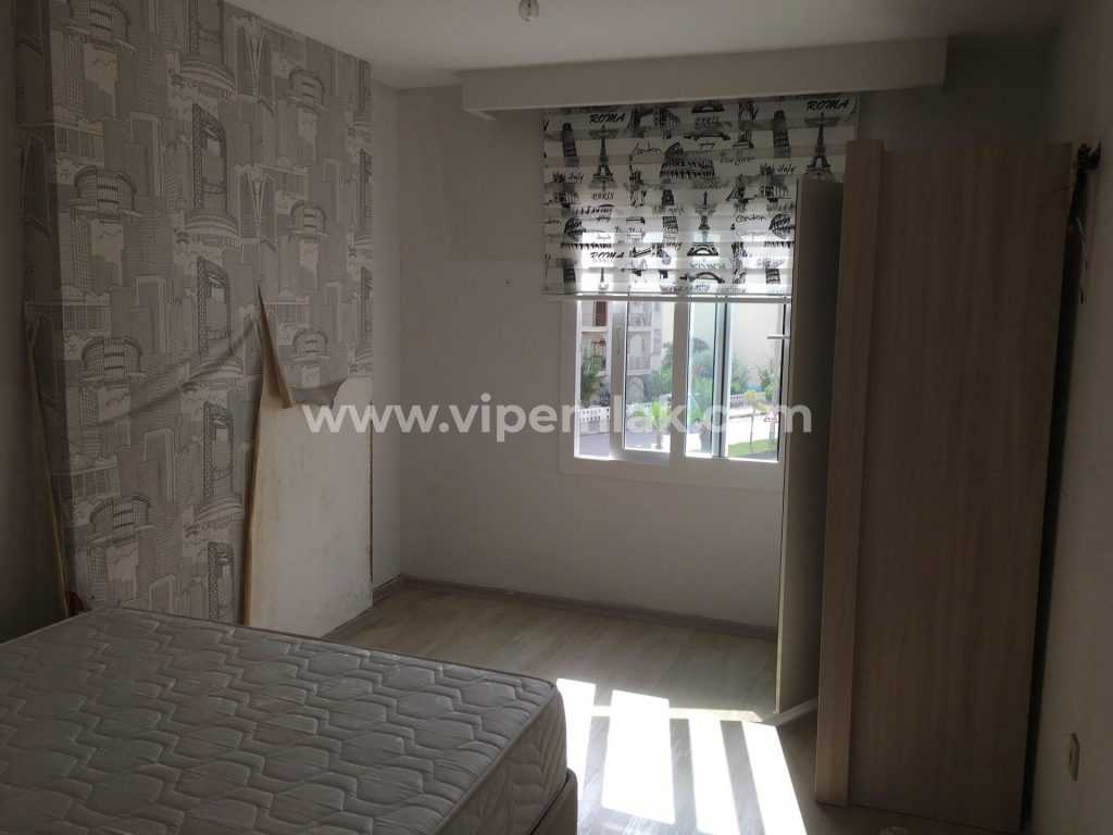 AKDENİZ MAHALLESİNDE HAVUZLU SİTE İÇERİSİNDE KİRALIK 4+1 DAİRE