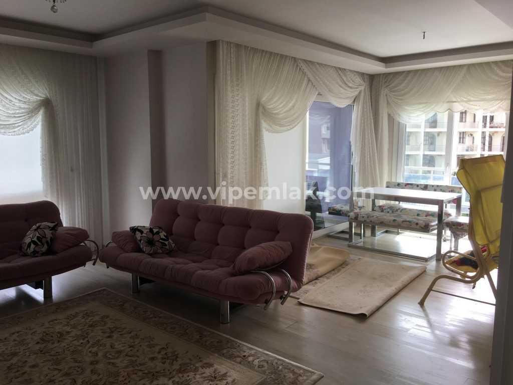 AKDENİZ MAHALLESİNDE HAVUZLU SİTE İÇERİSİNDE KİRALIK 4+1 DAİRE