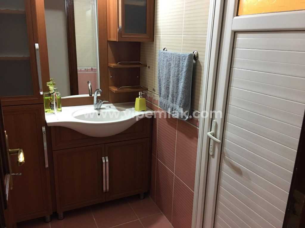ERDEMLİ DE MERKEZİ KONUMDA SATILIK GENİŞ DAİRE