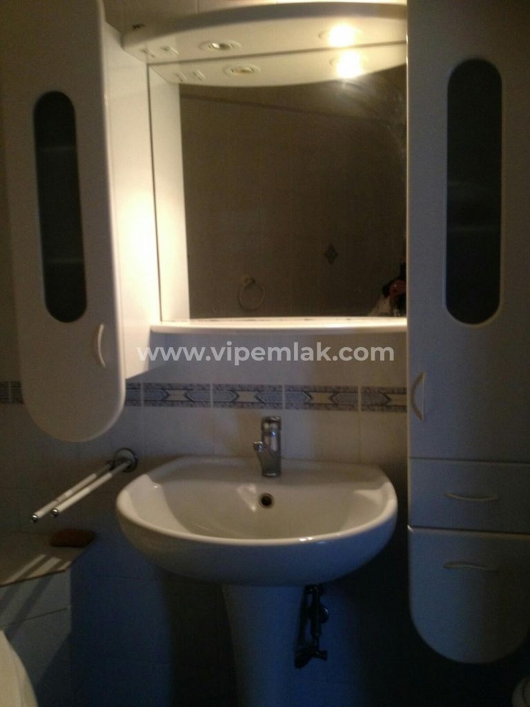 AYAŞ KORİKOS SİTESİ DENİZE SIFIR SİTE İÇİNDE EŞYALI SATILIK 1+1 DAİRE