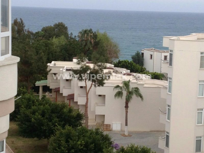 AYAŞ KORİKOS SİTESİ DENİZE SIFIR SİTE İÇİNDE EŞYALI SATILIK 1+1 DAİRE