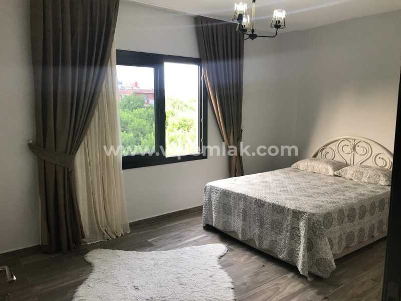 TÖMÜKTE ÖZEL YAPIM BAHÇELİ 5+1 BAĞIMSIZ VİLLA