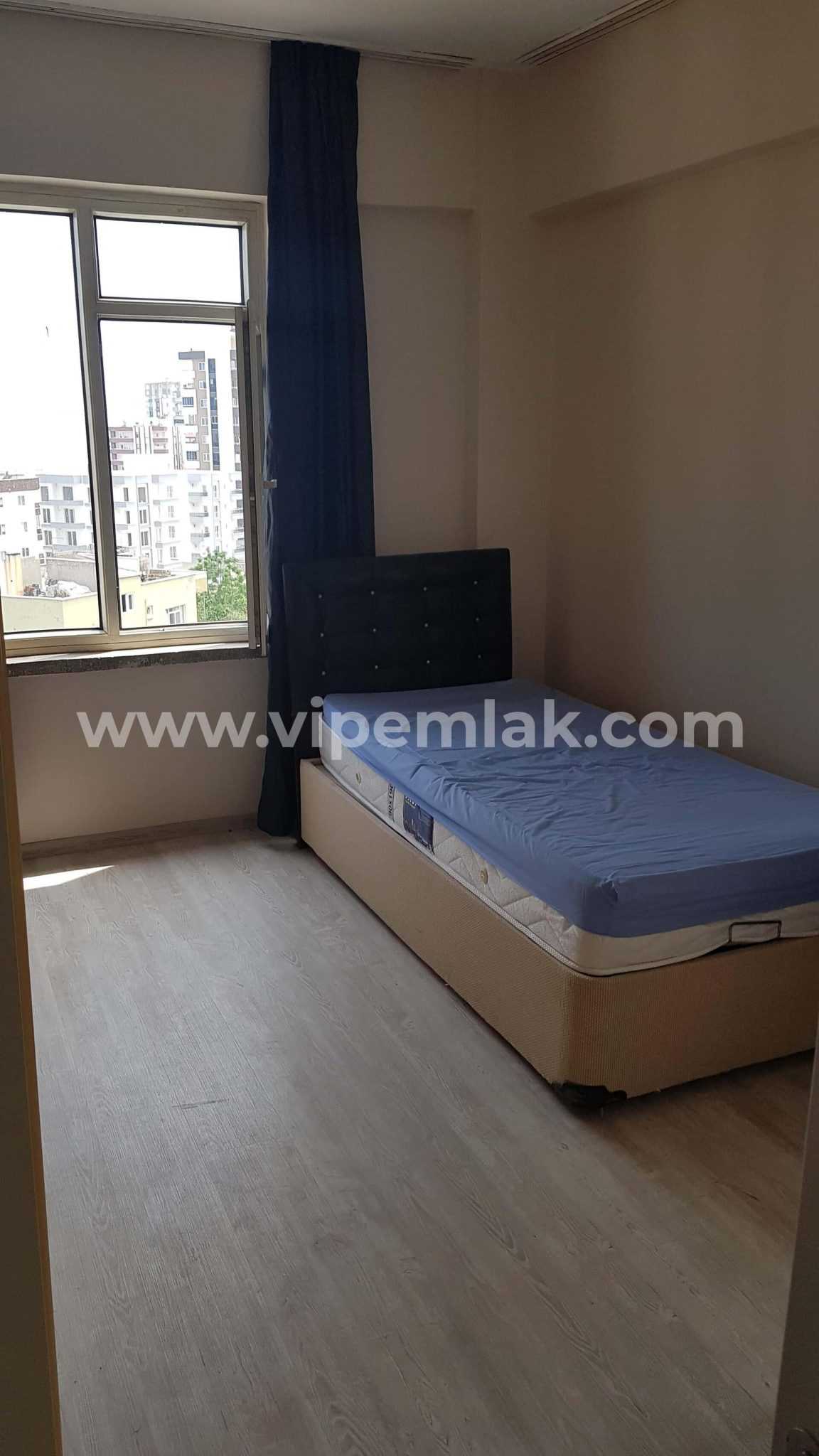 ERDEMLİ SELCEN SİTESİNDE EŞYALI KİRALIK YAZLIK DAİRE