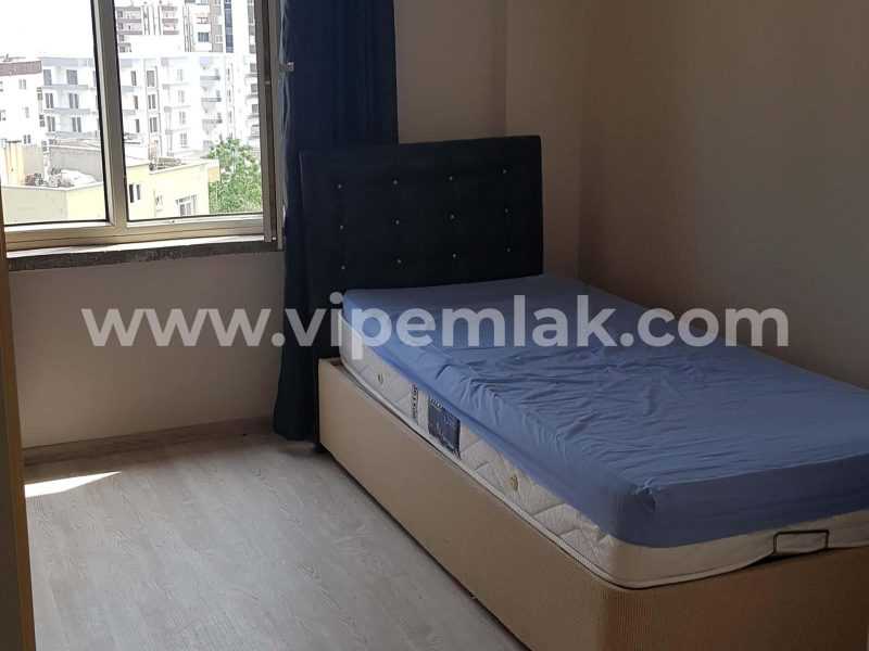 ERDEMLİ SELCEN SİTESİNDE EŞYALI KİRALIK YAZLIK DAİRE