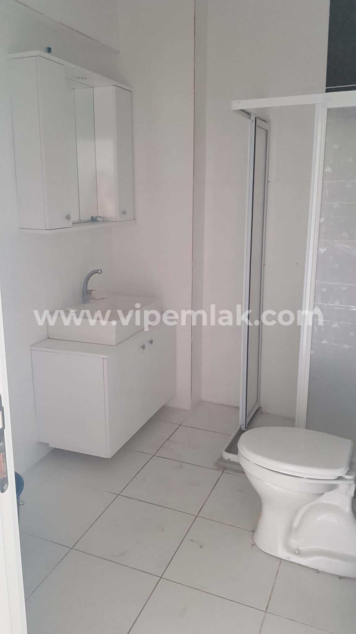 ERDEMLİ SELCEN SİTESİNDE EŞYALI KİRALIK YAZLIK DAİRE