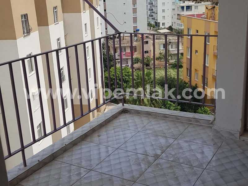 ERDEMLİ SELCEN SİTESİNDE EŞYALI KİRALIK YAZLIK DAİRE