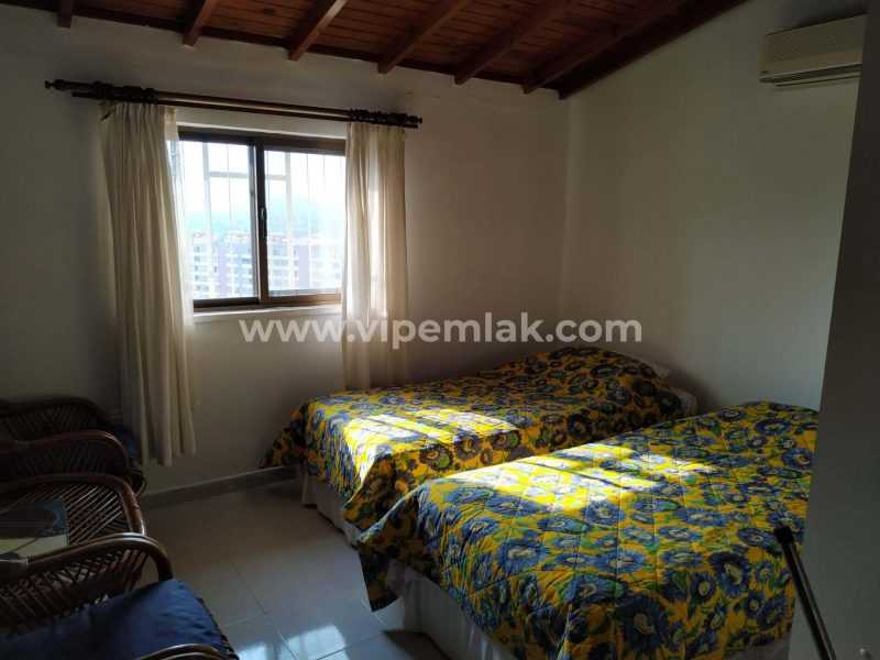 TÖMÜK GONDOL SİTESİ DENİZE SIFIR MUHTEŞEM MANZARALI TERASLI SATILIK DAİRE