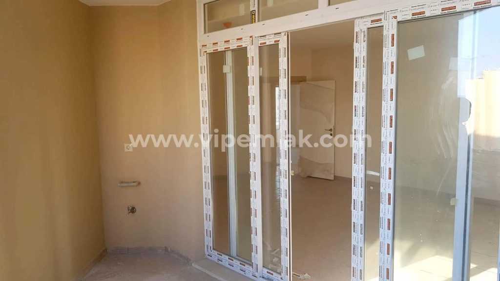 MERSİN ERDEMLİ TÖMÜK BASRİKIŞ SİTESİ 2+1 KİRALIK DAİRE